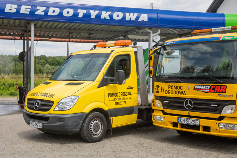 m64-dam-car-3W8A2972